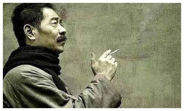 民国时期，鲁迅每月工资350块大洋，换算成人民币相当于多少钱？